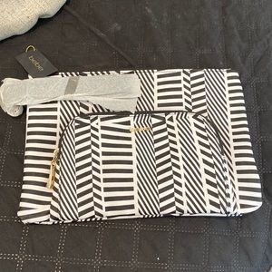 FREE WITH PURCHASE $20 or more or Buy now $10